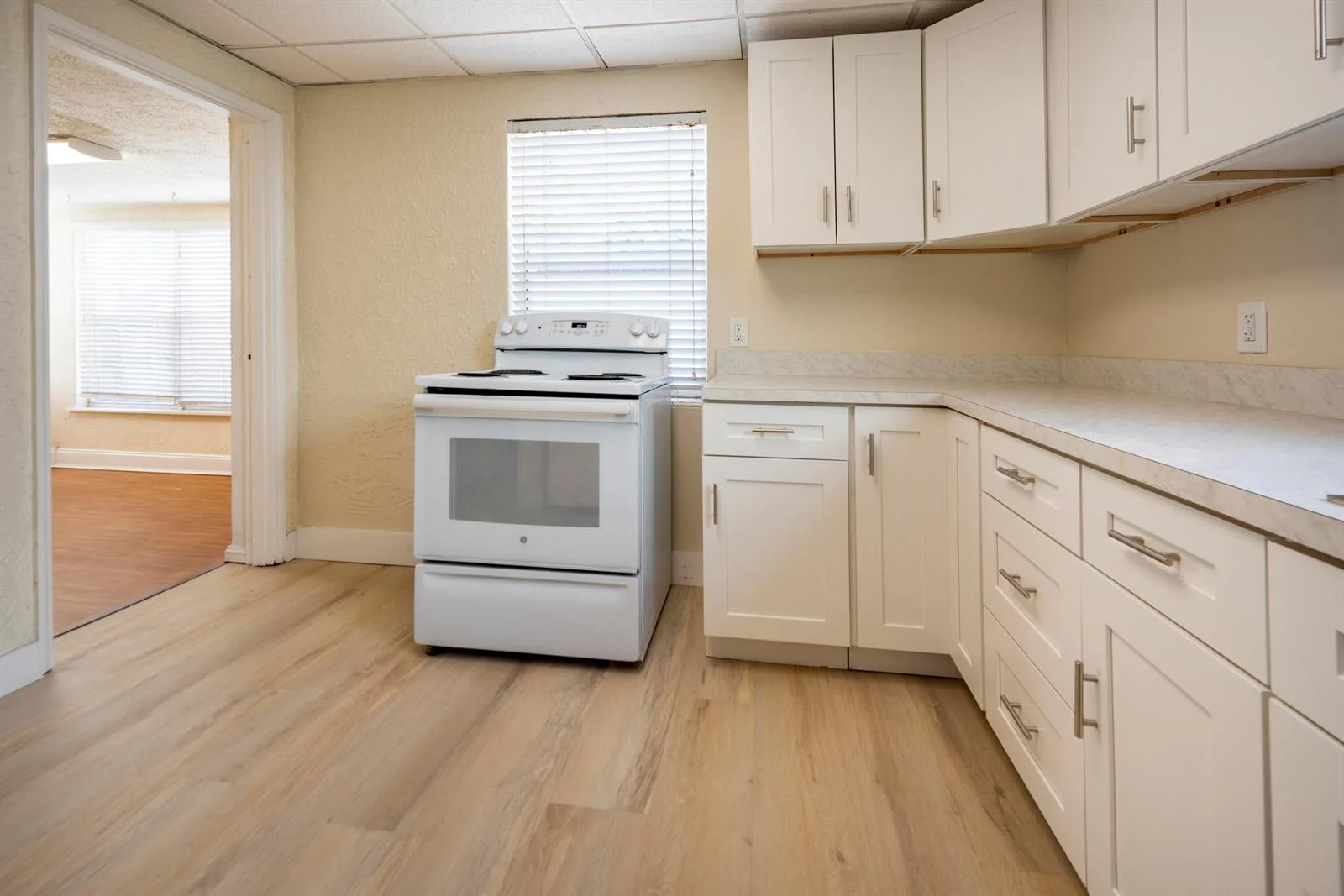 412 SE 17th Street # Front, Fort Lauderdale, FL 33316 photo 6