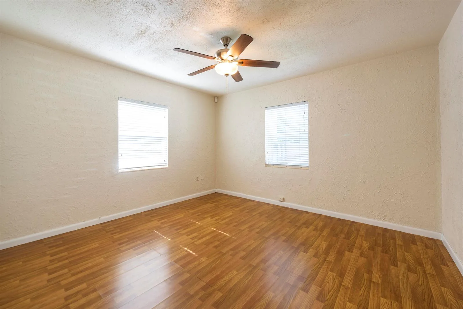 412 SE 17th Street # Front, Fort Lauderdale, FL 33316 photo 9