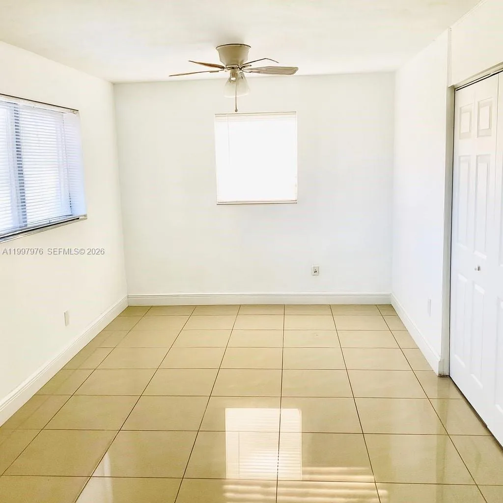 1025 SE 15th St # 9D, Fort Lauderdale, FL 33316