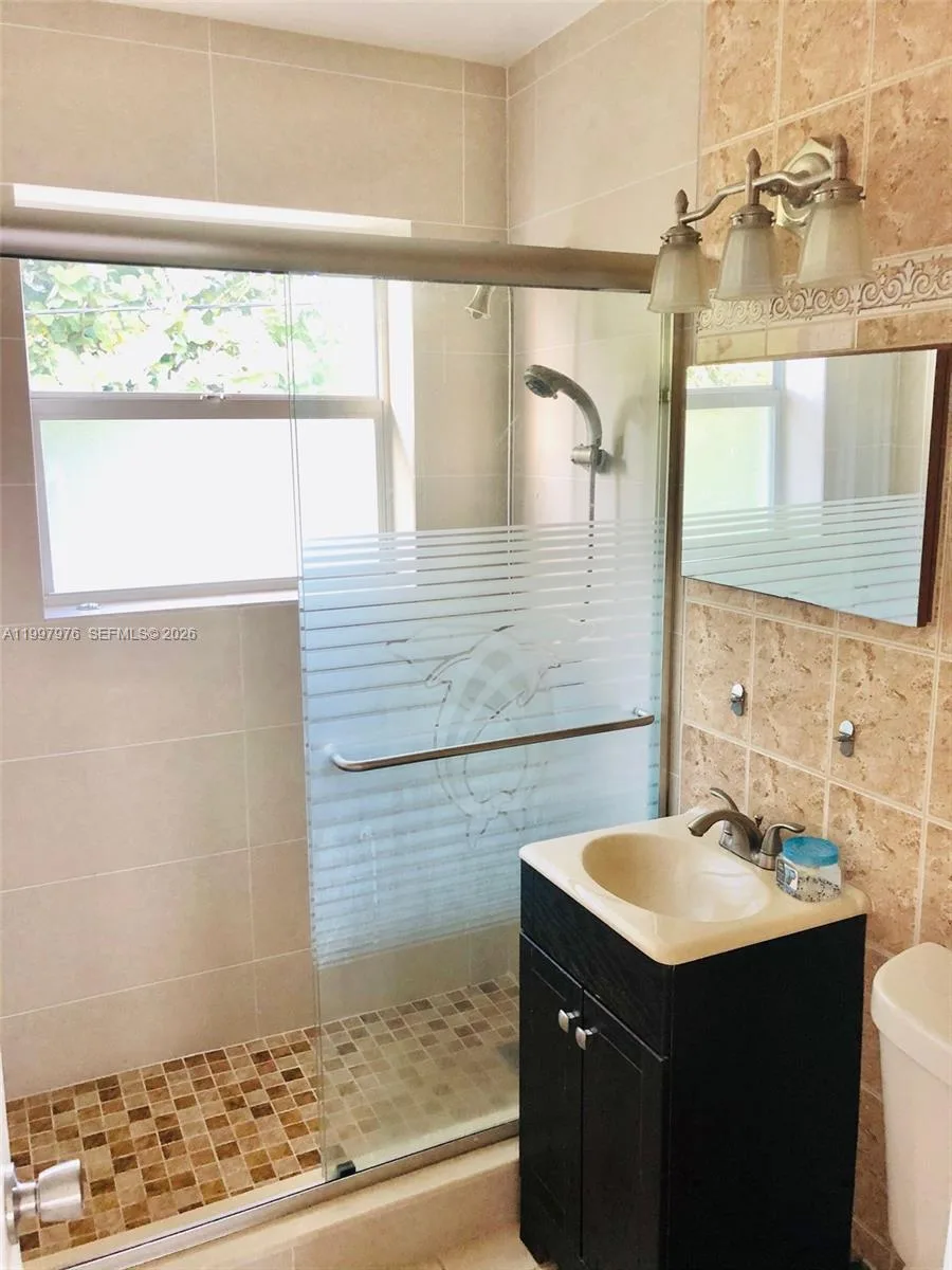 1025 SE 15th St # 9D, Fort Lauderdale, FL 33316 photo 10