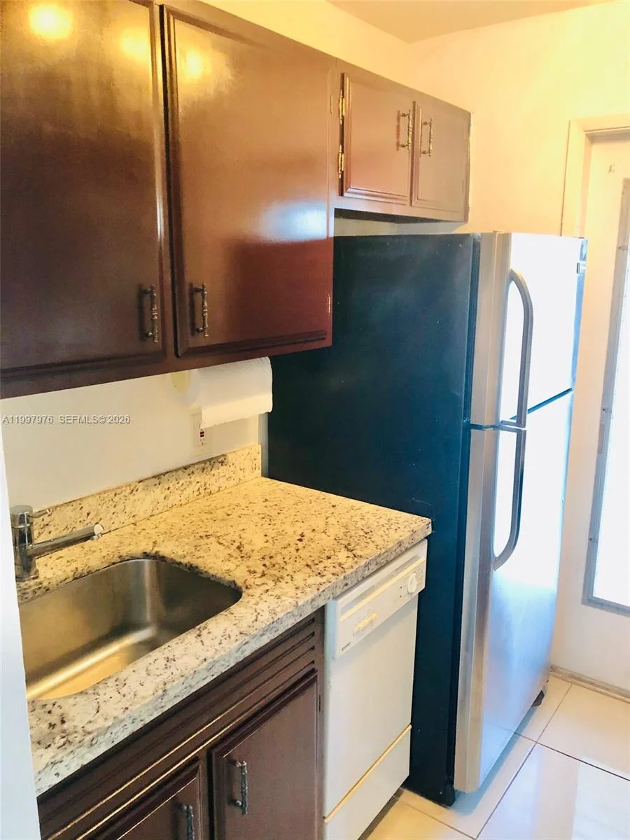 1025 SE 15th St # 9D, Fort Lauderdale, FL 33316 photo 9