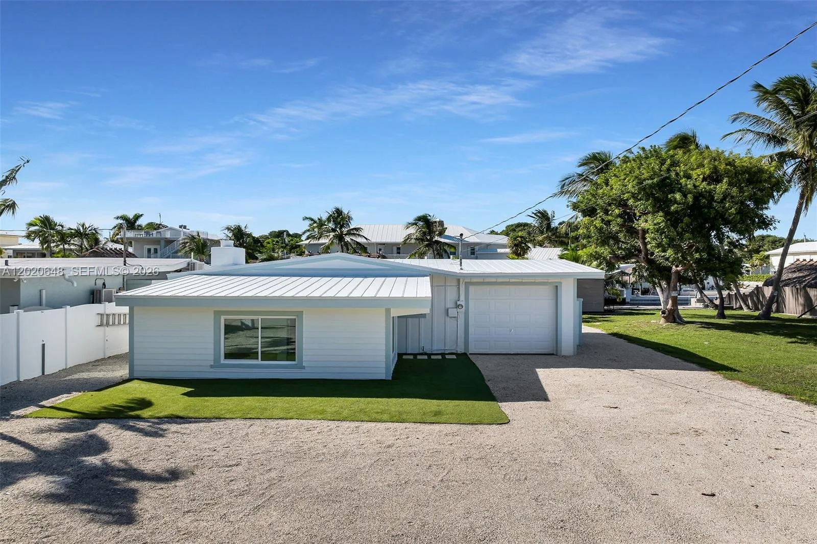 251 Azalea St, Plantation Key, FL 33070 photo 2
