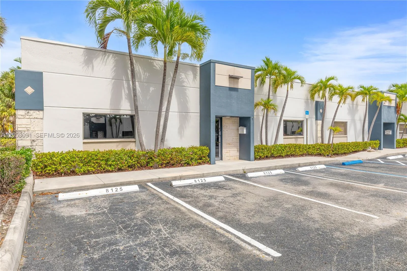 8125 NW 33rd St, Doral, FL 33122