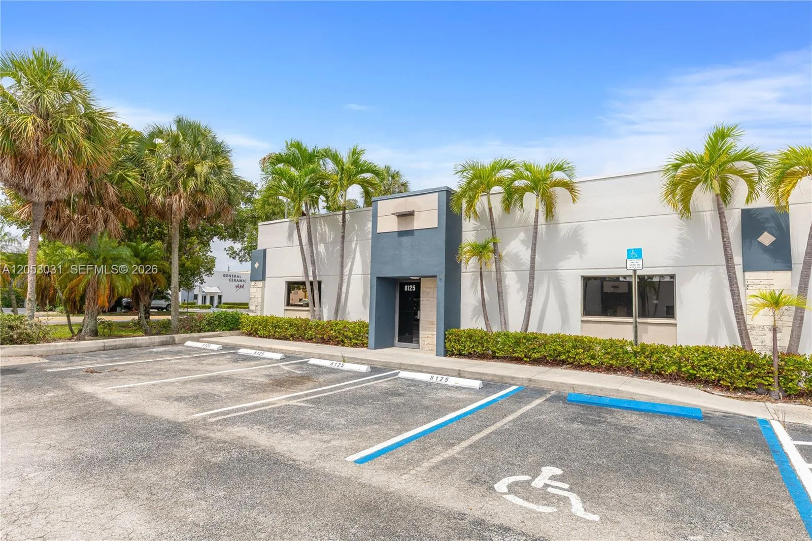 8125 NW 33rd St, Doral, FL 33122 photo 2