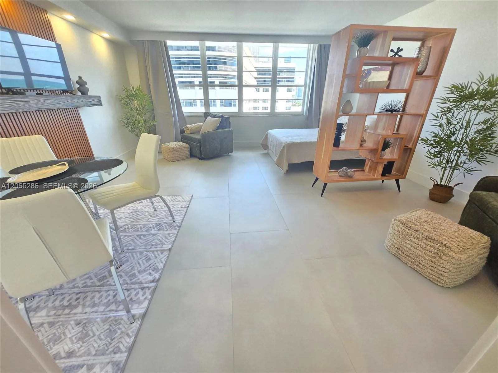 100 Lincoln Rd # 931, Miami Beach, FL 33139 photo 3