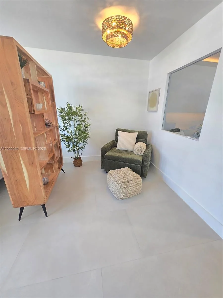 100 Lincoln Rd # 931, Miami Beach, FL 33139 photo 4