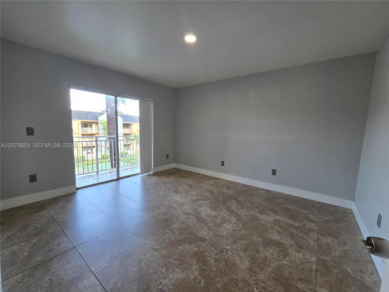 18860 NW 57th Ave # 305, Hialeah, FL 33015 photo 10