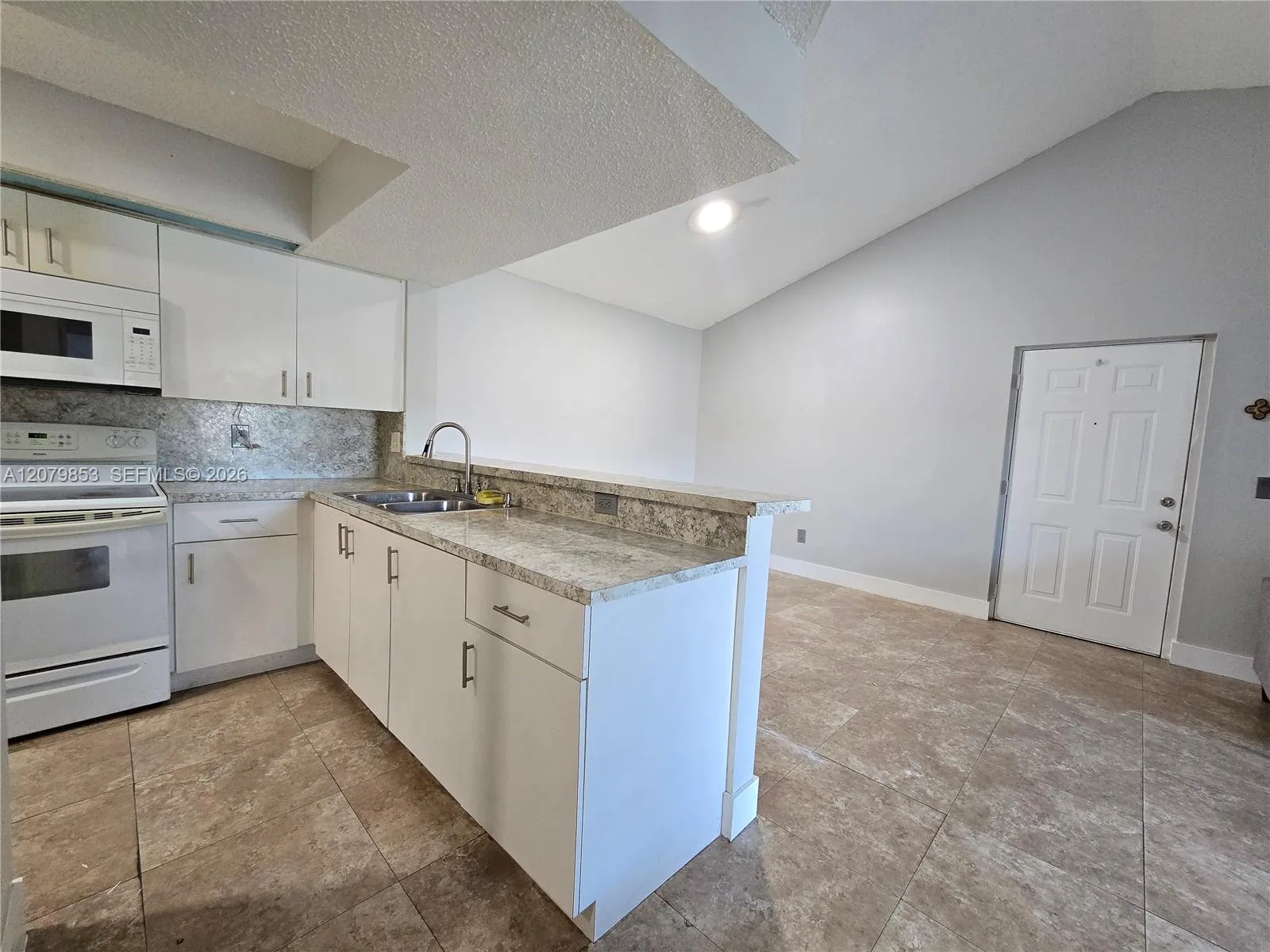 18860 NW 57th Ave # 305, Hialeah, FL 33015 photo 6