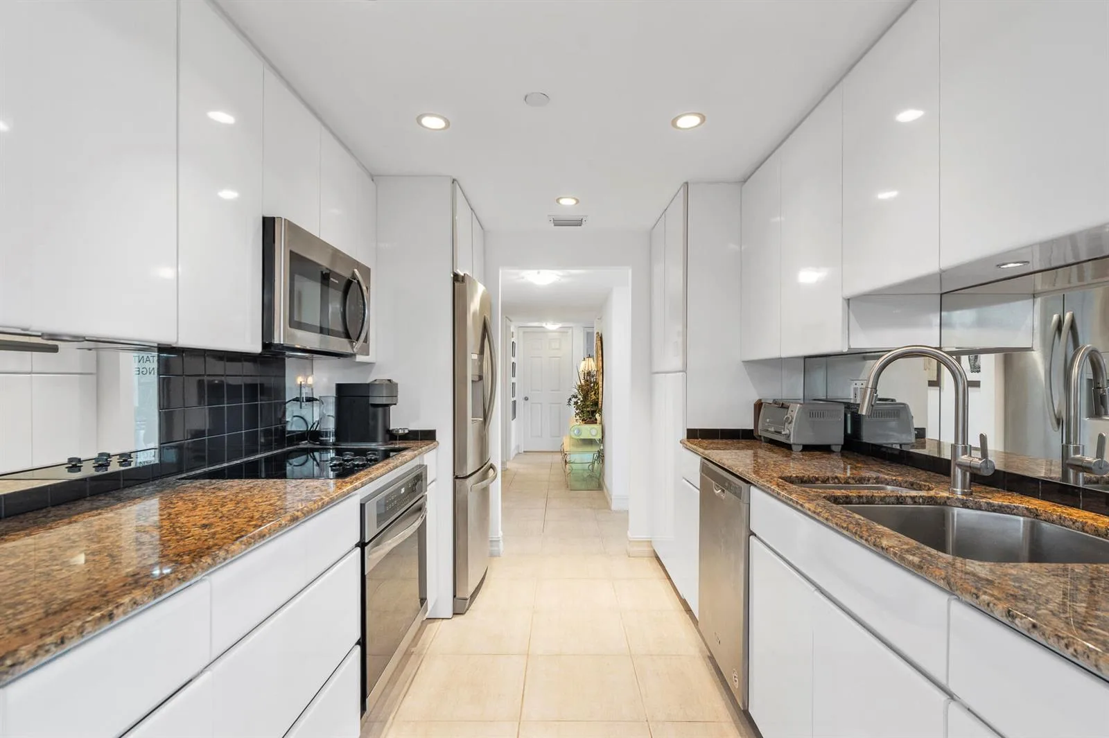 859 Jeffery Street # 401, Boca Raton, FL 33487