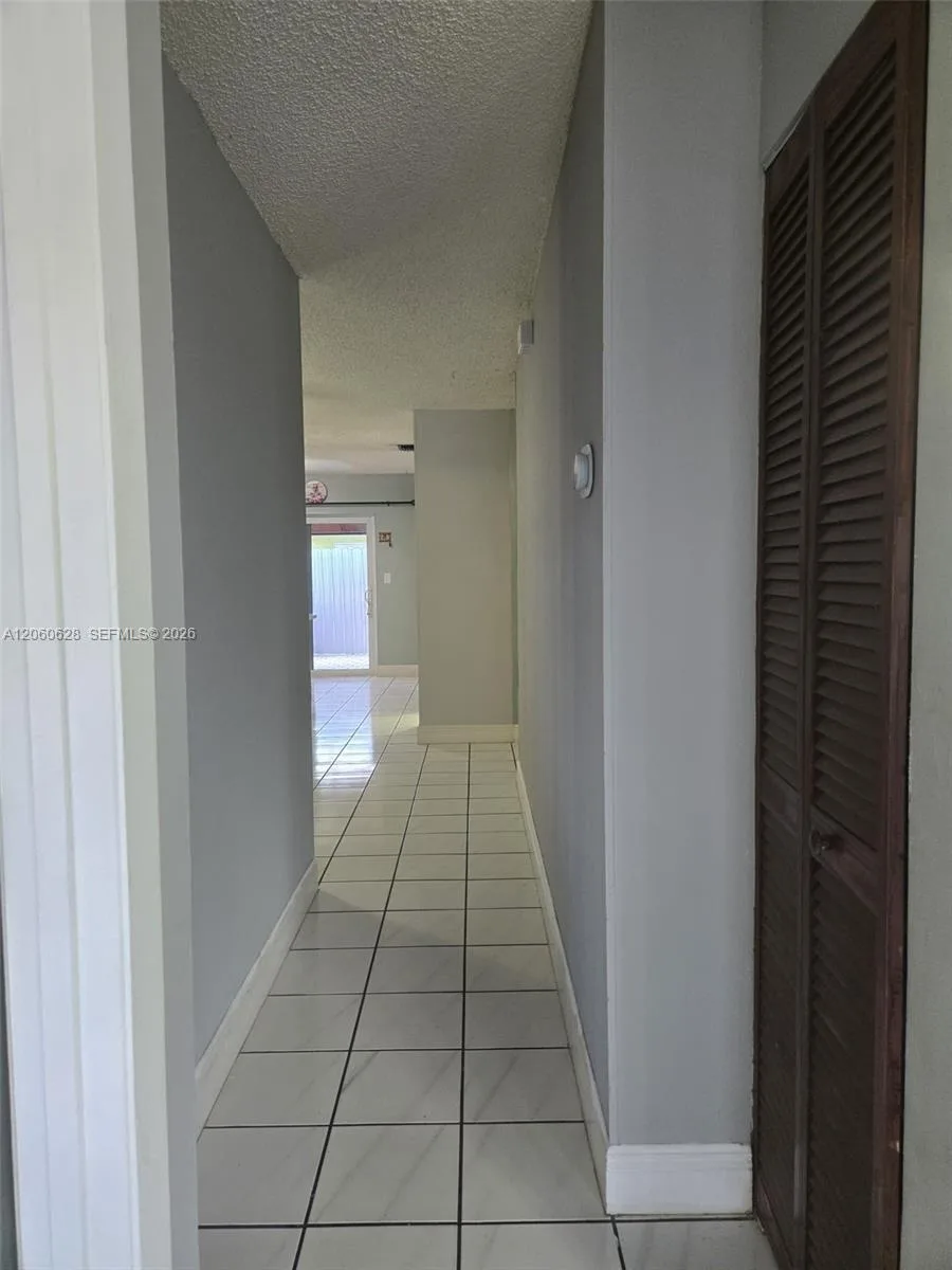 8810 NW 114th Ter, Hialeah Gardens, FL 33018 photo 7