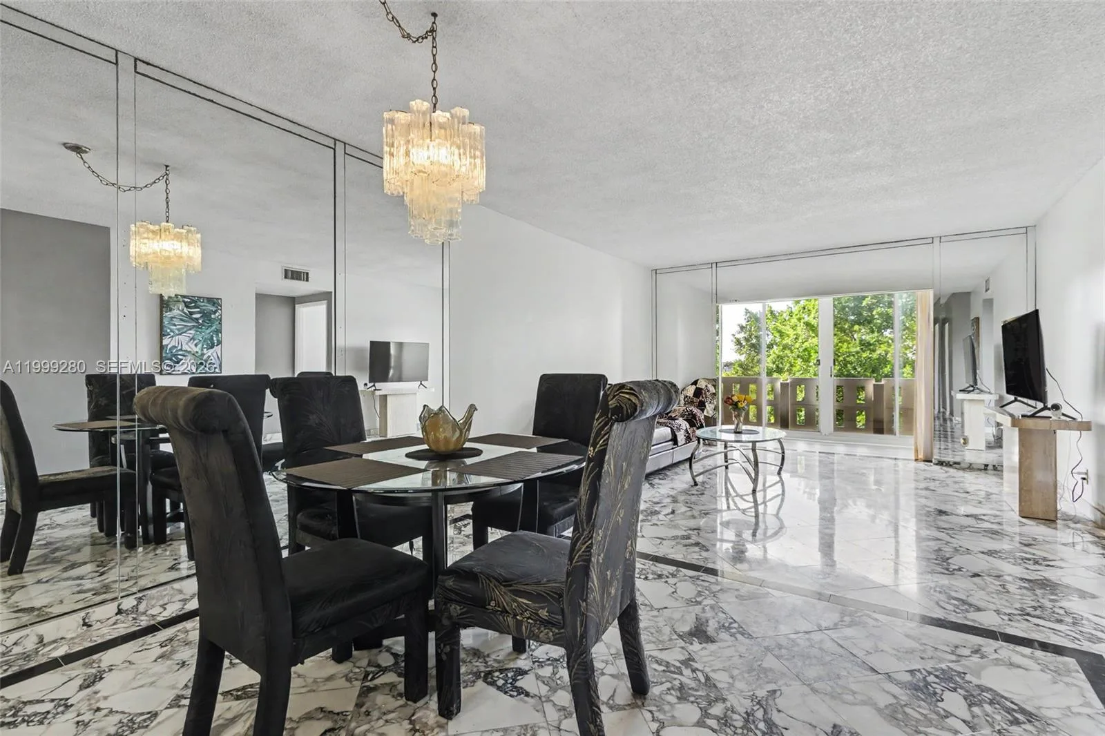 4330 Hillcrest Dr # 405, Hollywood, FL 33021 photo 2