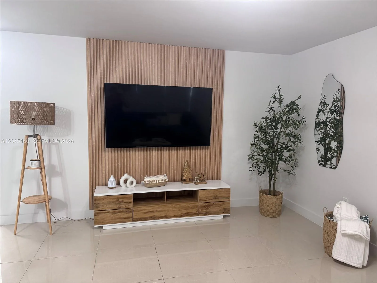 7904 West Dr # 608, North Bay Village, FL 33141