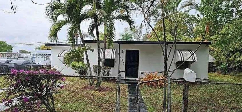 2345 NW 161st St, Miami Gardens, FL 33054