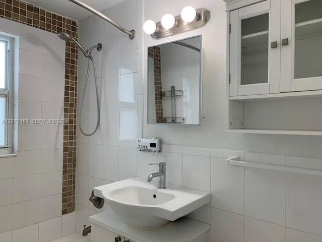 7207 Bay Dr # 23, Miami Beach, FL 33141 photo 6