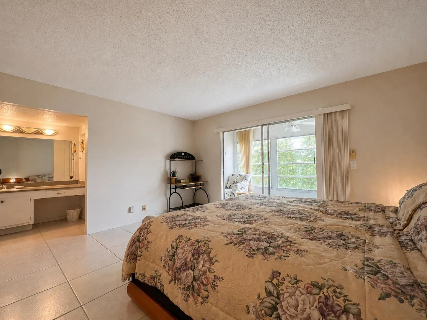 307 Greenbrier B, West Palm Beach, FL 33417 photo 8