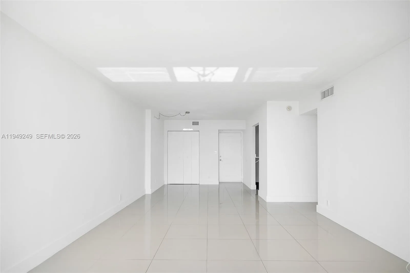 100 Bayview Dr # 408, Sunny Isles Beach, FL 33160 photo 11