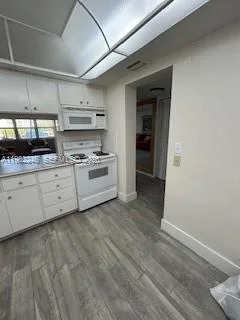 215 SE 3rd Ave # 101A, Hallandale Beach, FL 33009 photo 11