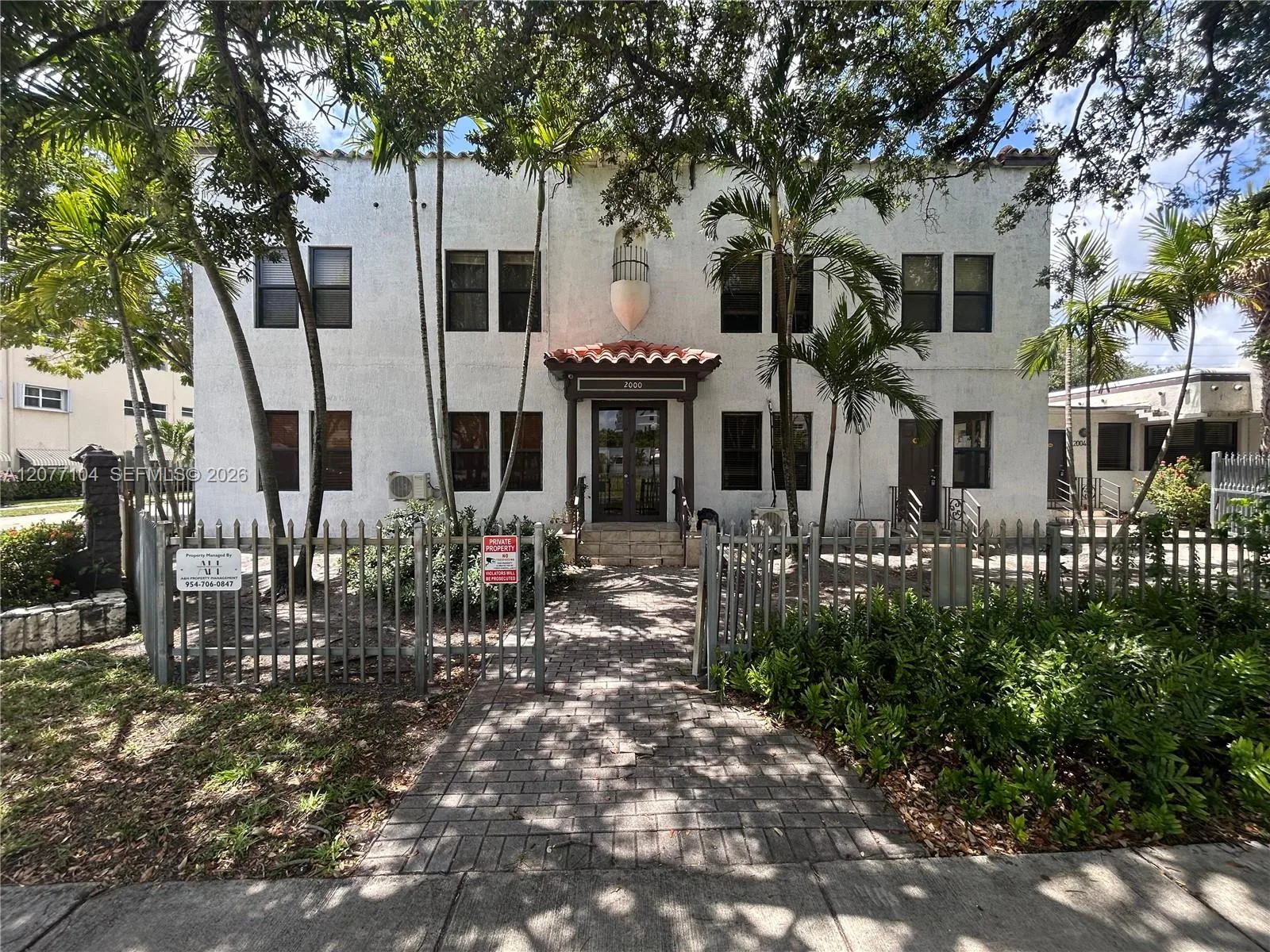 2000 Monroe St # 1, Hollywood, FL 33020