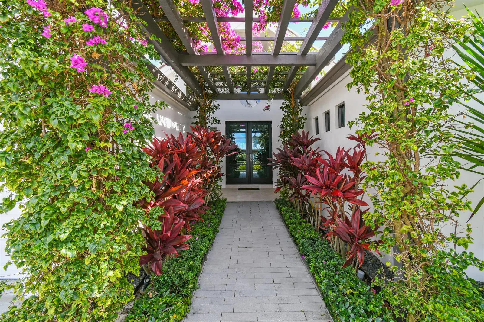 170 Beacon Lane, Jupiter Inlet Colony, FL 33469 photo 3