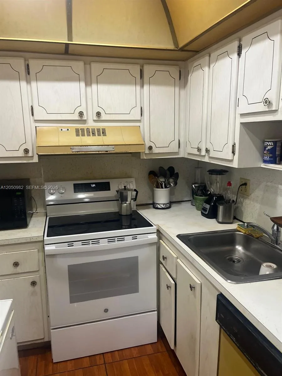 4990 E Sabal Palm Blvd # 218, Tamarac, FL 33319 photo 3