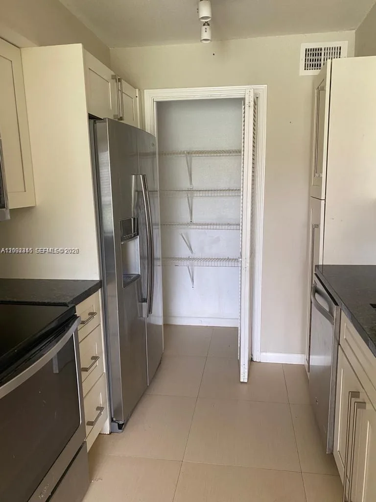 2371 NW 33rd St # 711, Oakland Park, FL 33309 photo 6
