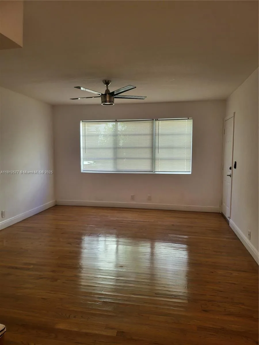 340 84th St # 2, Miami Beach, FL 33141 photo 2