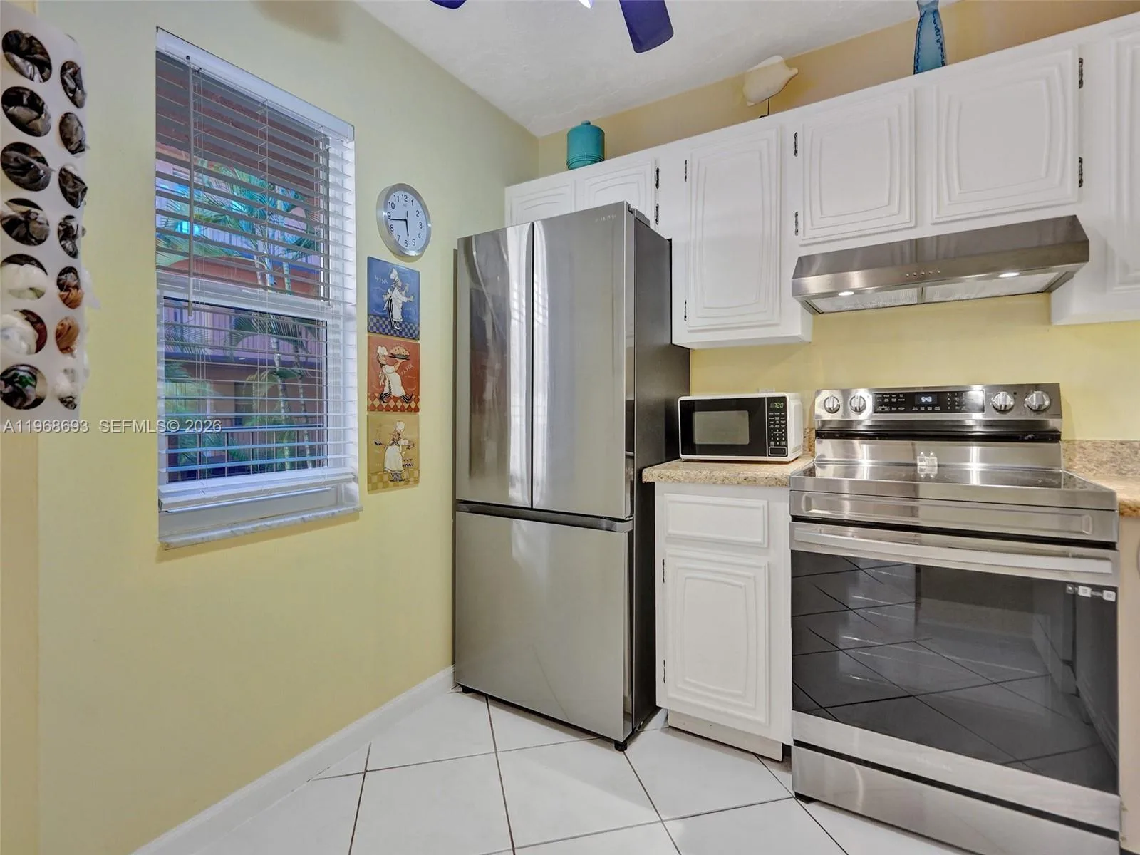 2861 Somerset Dr # 211, Lauderdale Lakes, FL 33311 photo 3