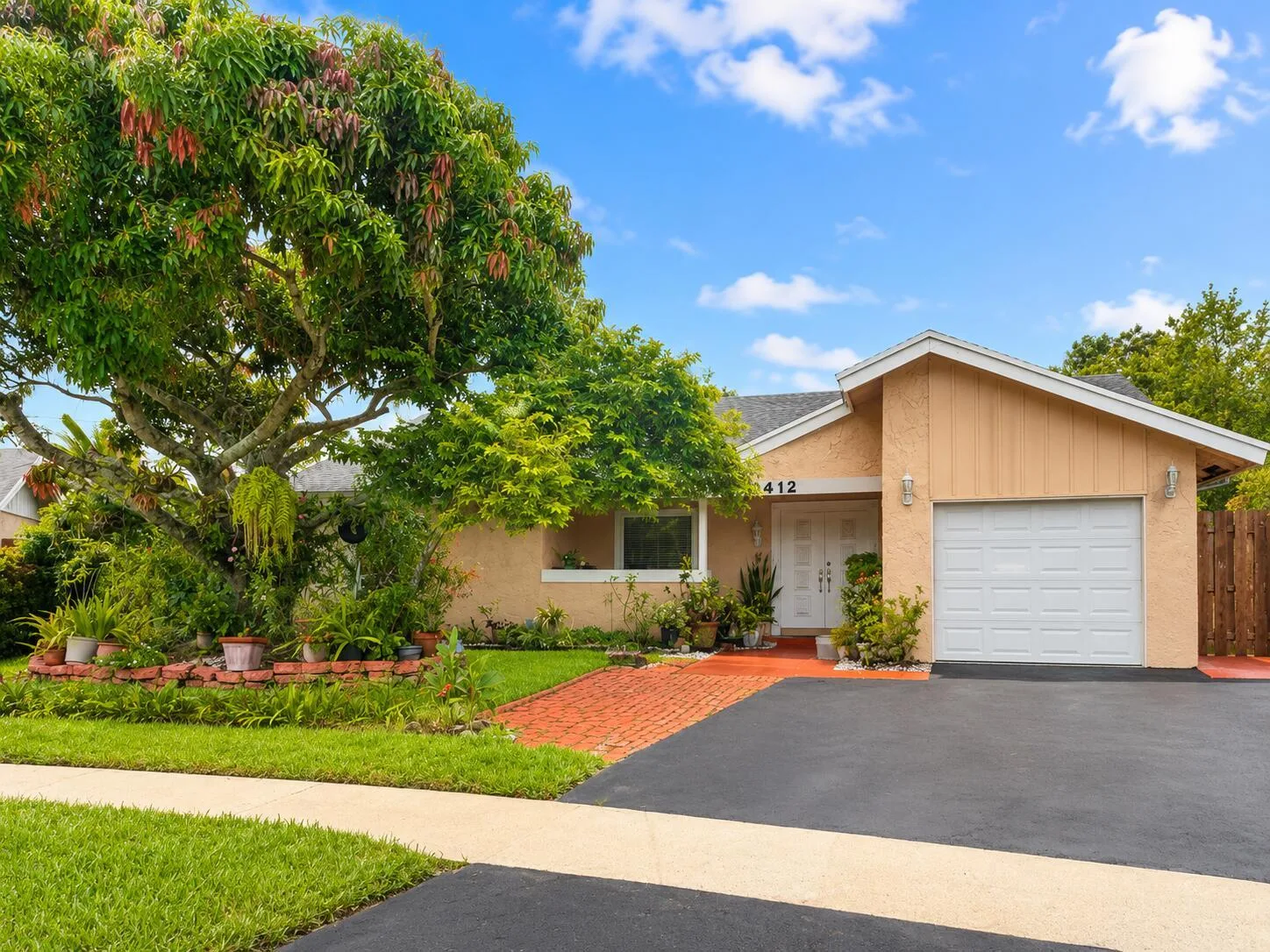 1412 SW 75TH Avenue, North Lauderdale, FL 33068