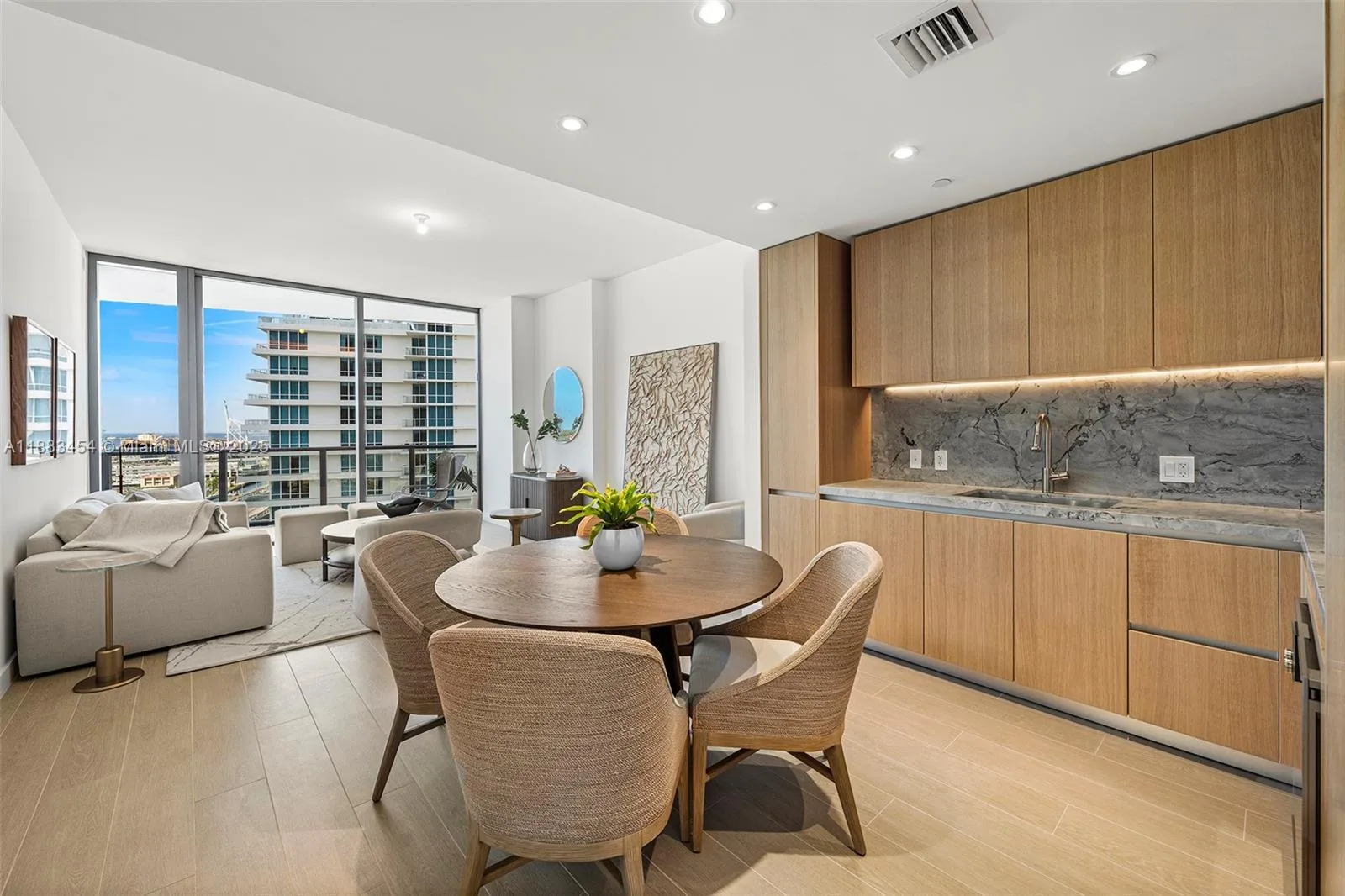 500 Alton Rd # 1904, Miami Beach, FL 33139