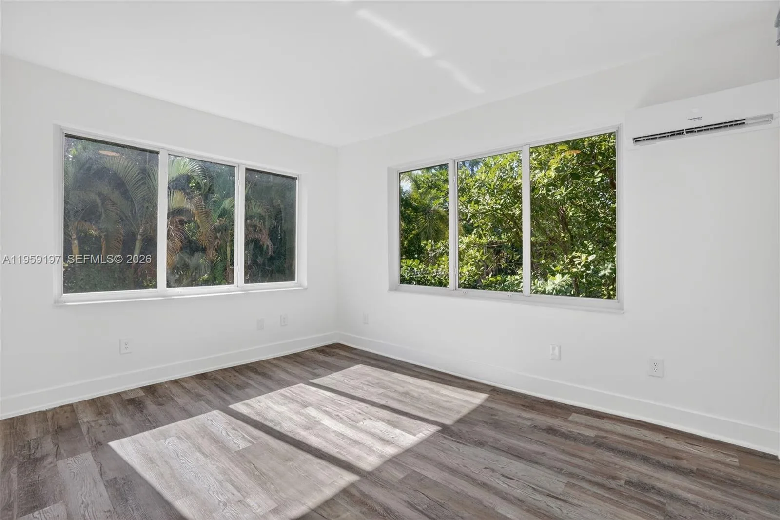 1630 SW 10th St, Miami, FL 33135 photo 5
