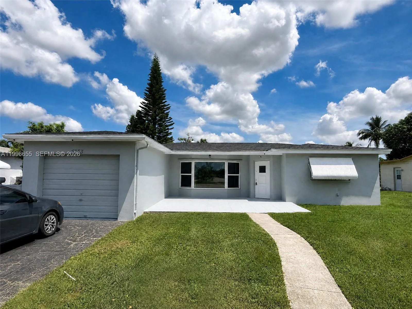 4753 NW 41st St, Lauderdale Lakes, FL 33319
