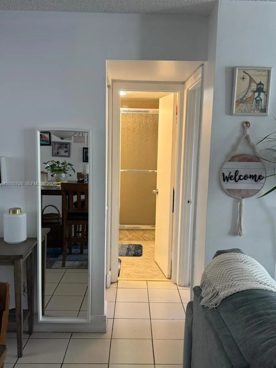 447 NE 195th St # 310, Miami, FL 33179 photo 6