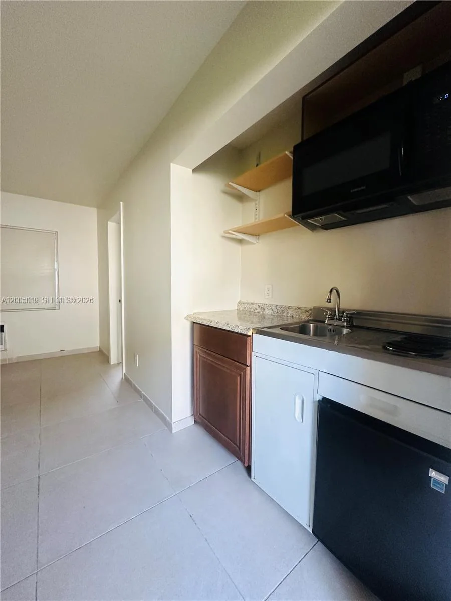 1708 Van Buren St # 3, Hollywood, FL 33020 photo 2