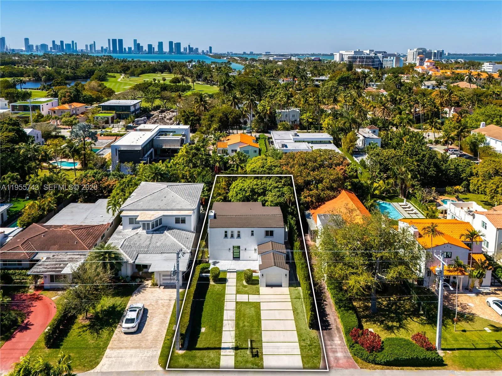 3166 Royal Palm Ave, Miami Beach, FL 33140