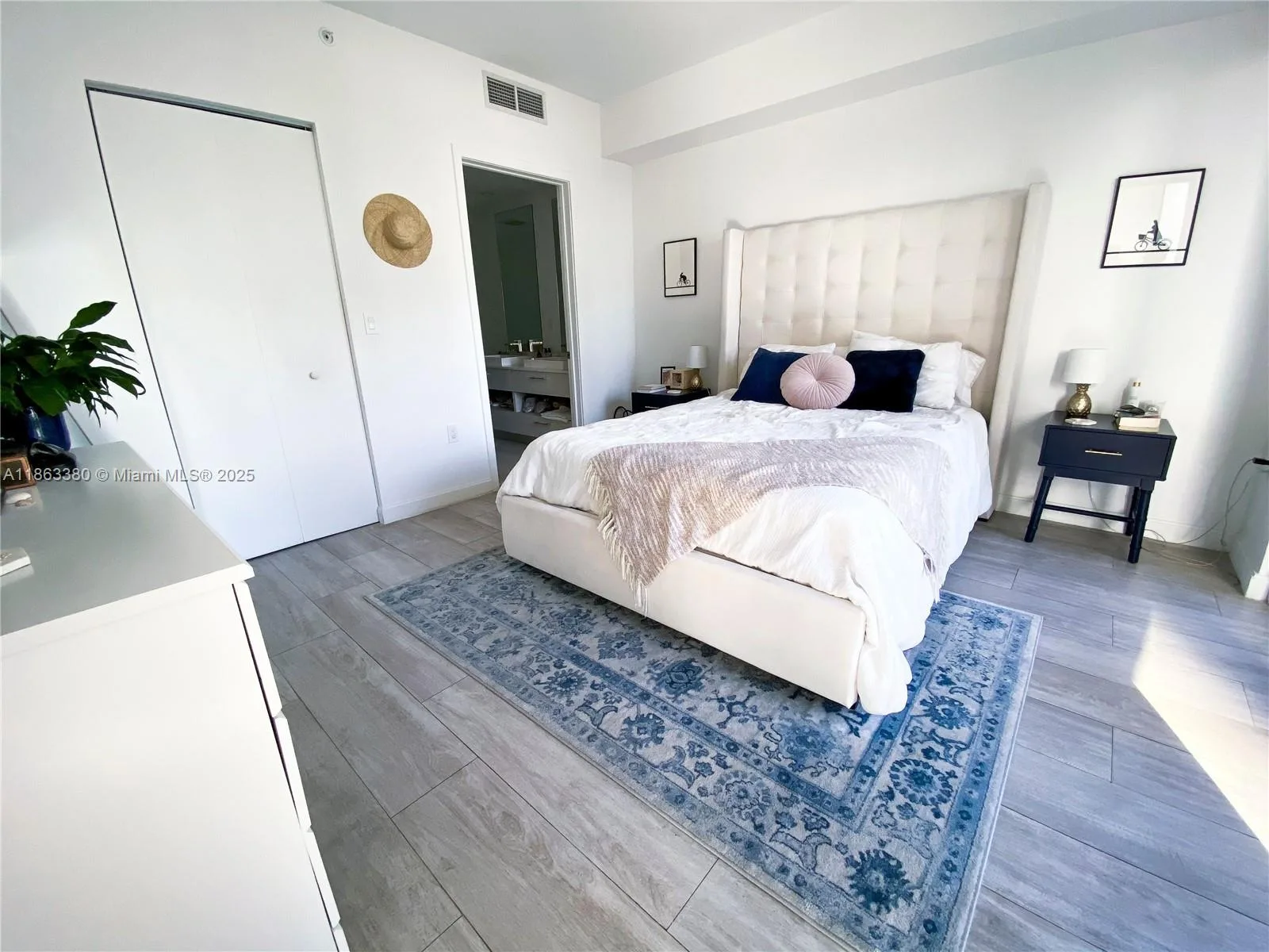 55 SW 9th St # 1706, Miami, FL 33130 photo 13