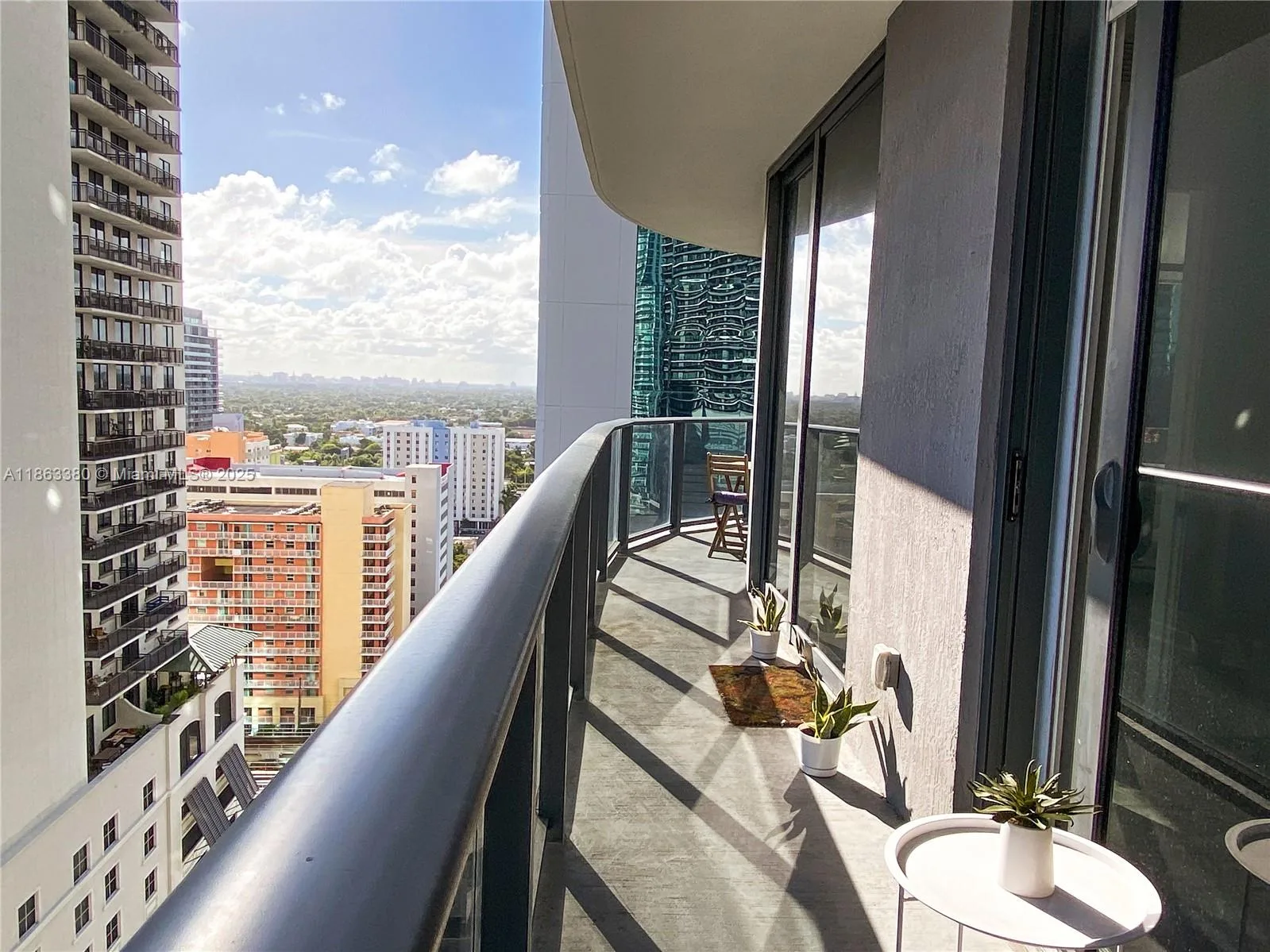 55 SW 9th St # 1706, Miami, FL 33130 photo 6