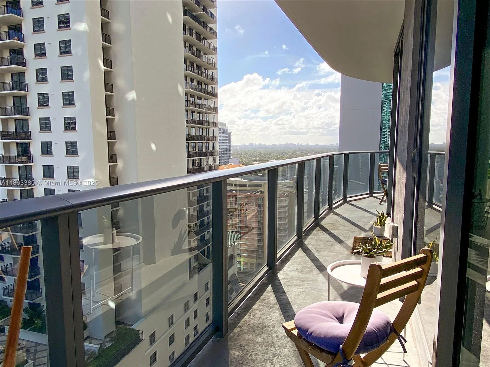 55 SW 9th St # 1706, Miami, FL 33130 photo 7