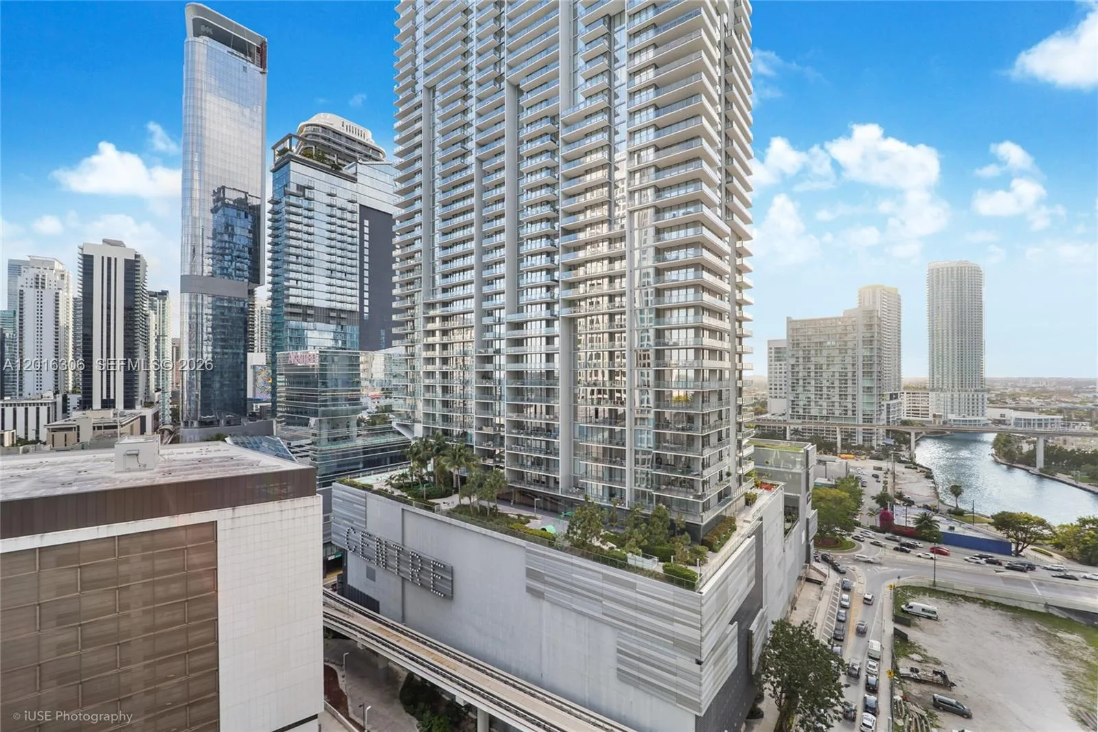 31 SE 6th St # 2207, Miami, FL 33131 photo 12