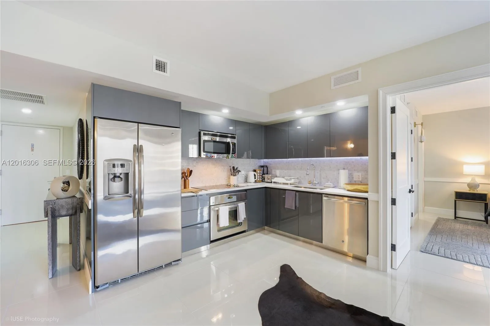 31 SE 6th St # 2207, Miami, FL 33131 photo 4