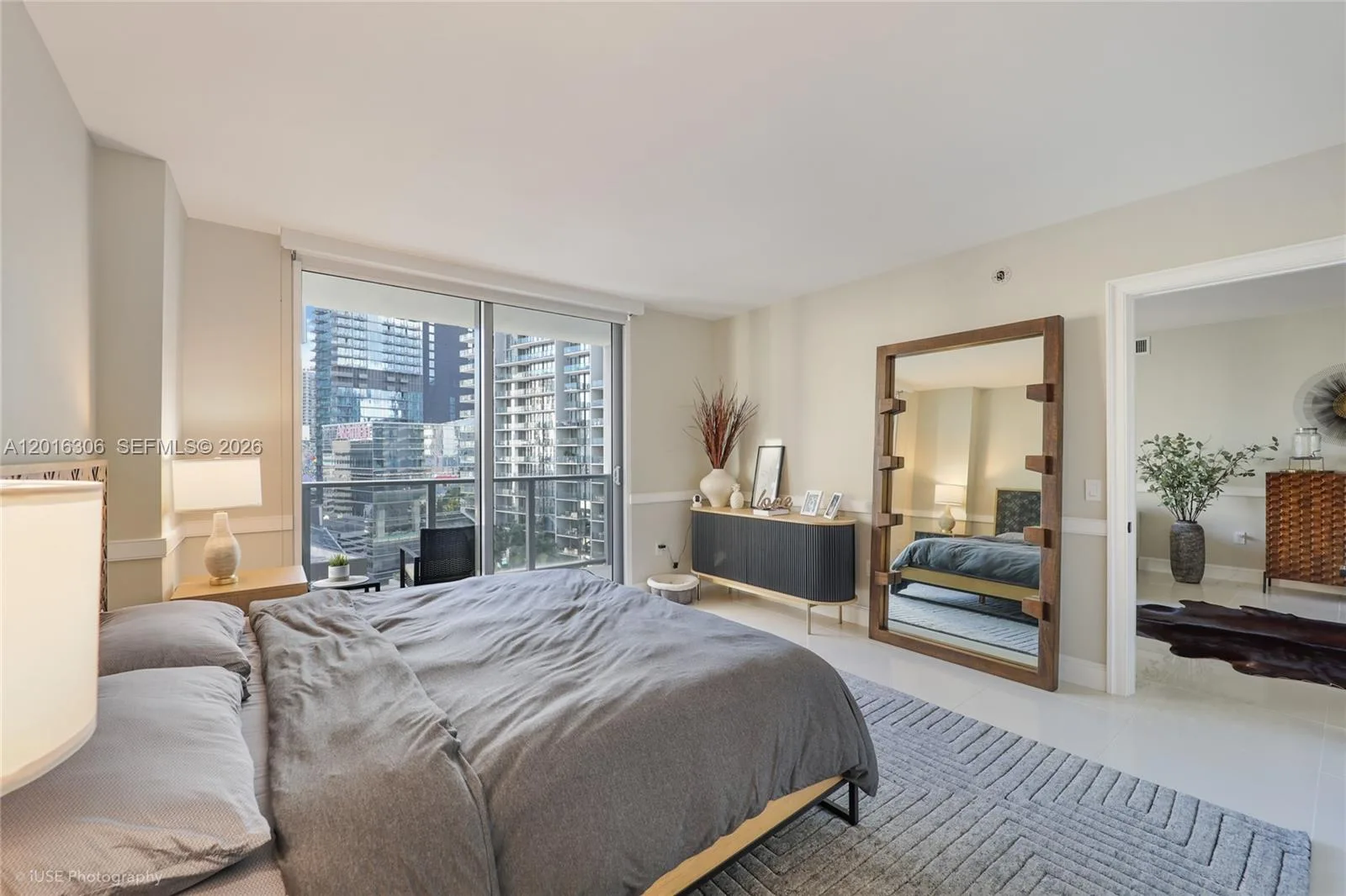 31 SE 6th St # 2207, Miami, FL 33131 photo 8
