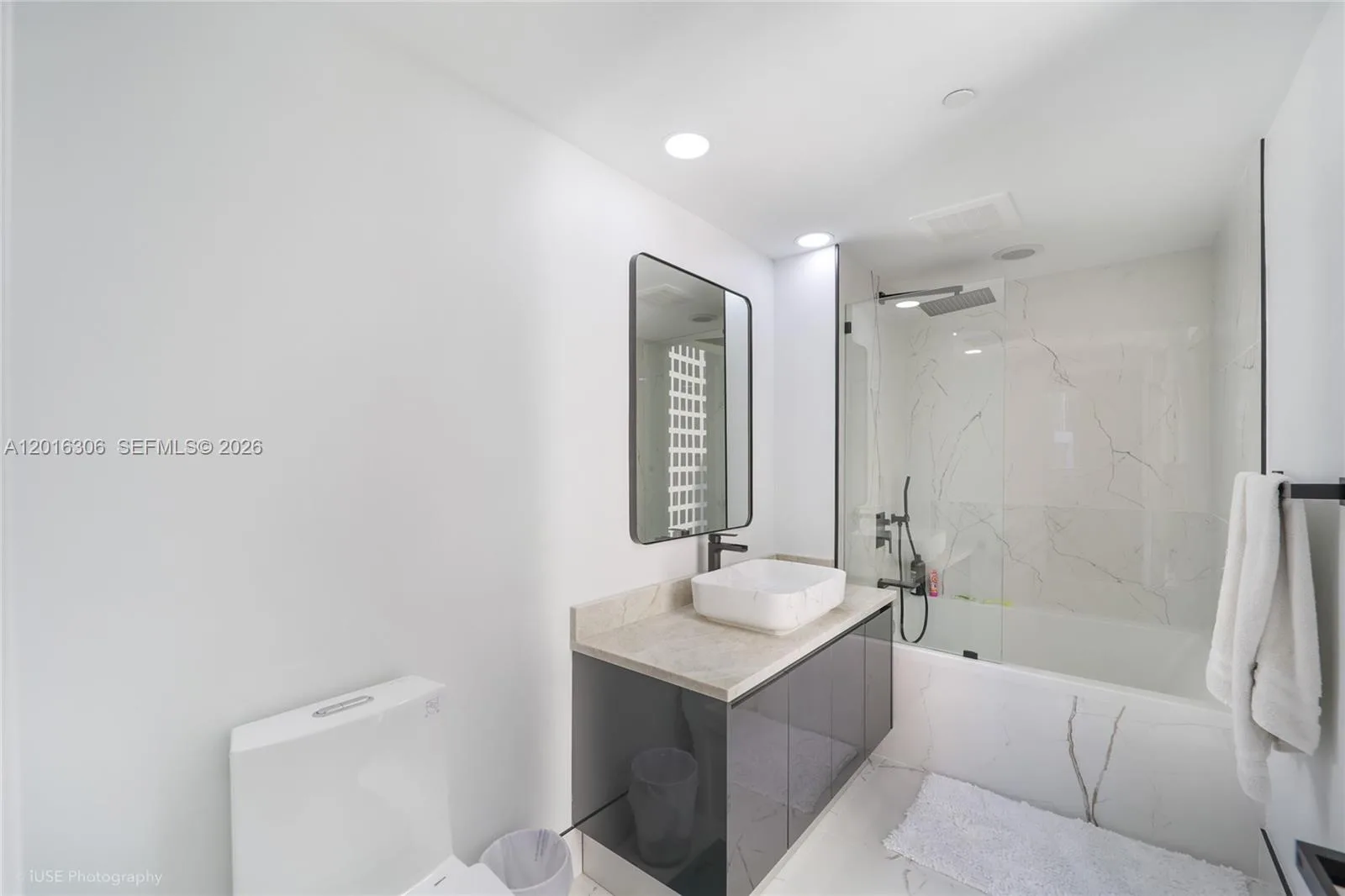 31 SE 6th St # 2207, Miami, FL 33131 photo 9