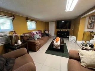 17201 NW 54th Ct, Miami Gardens, FL 33055 photo 10
