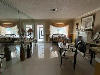 17201 NW 54th Ct, Miami Gardens, FL 33055 photo 4