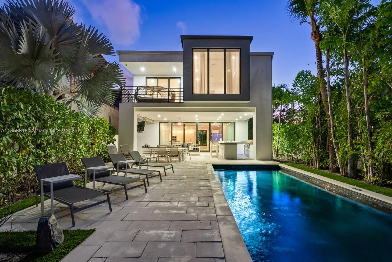 310 SE 11th Ave, Fort Lauderdale, FL 33301