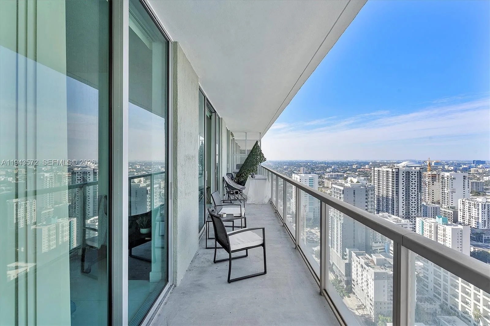 79 SW 12th St # 3809S, Miami, FL 33130