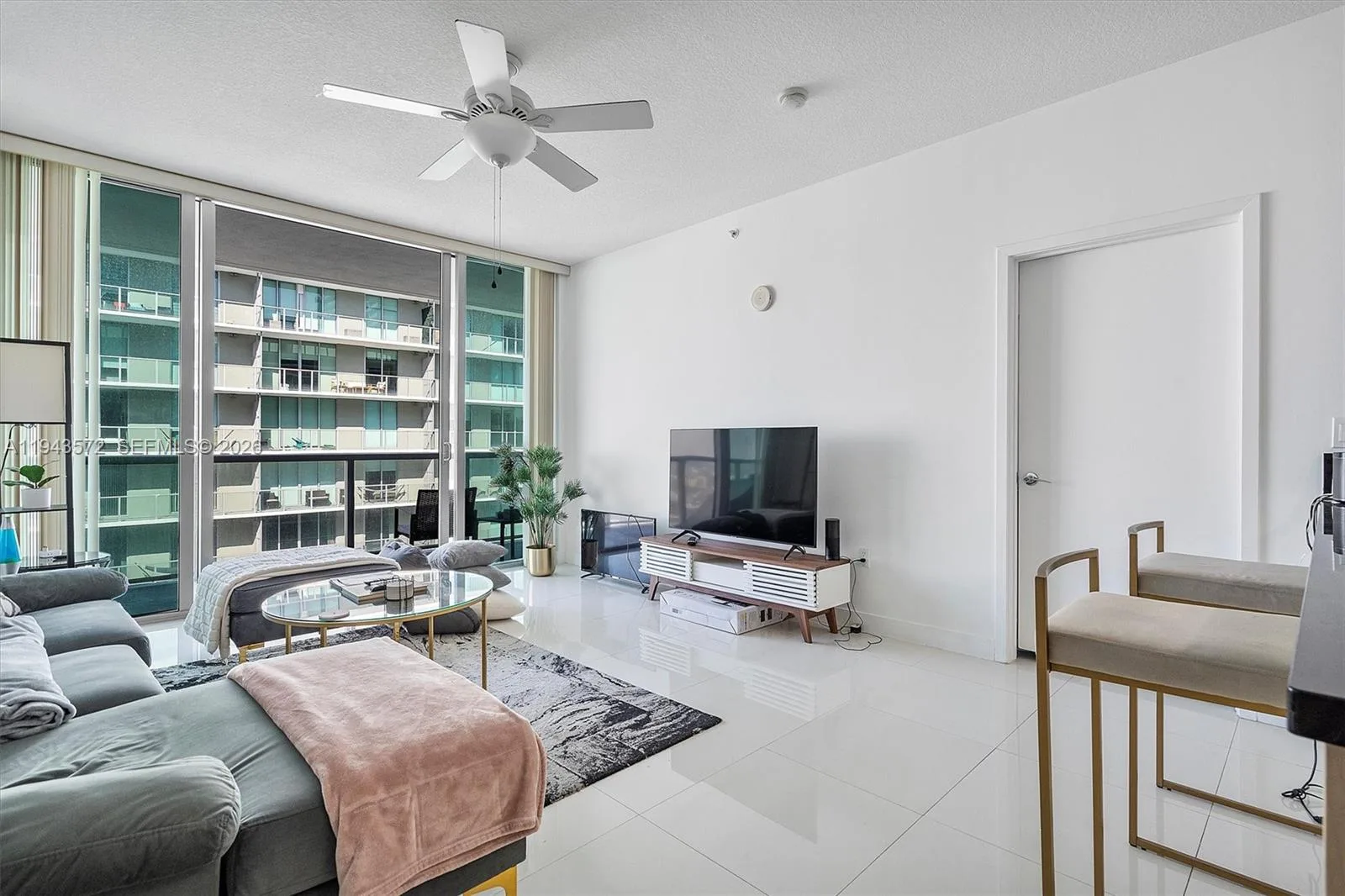 79 SW 12th St # 3809S, Miami, FL 33130 photo 5