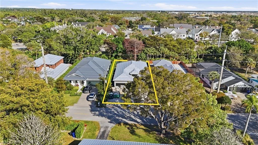 1050 13th St N, Naples, FL 34102 photo 11
