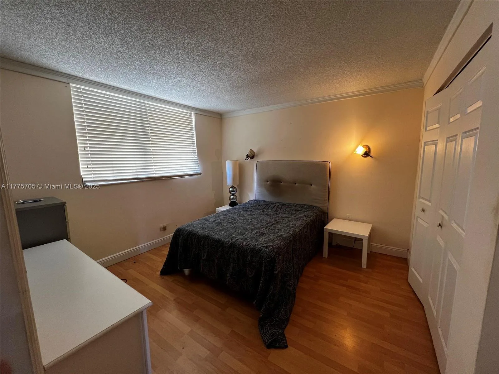 447 NE 195th St # 309, Miami, FL 33179 photo 2