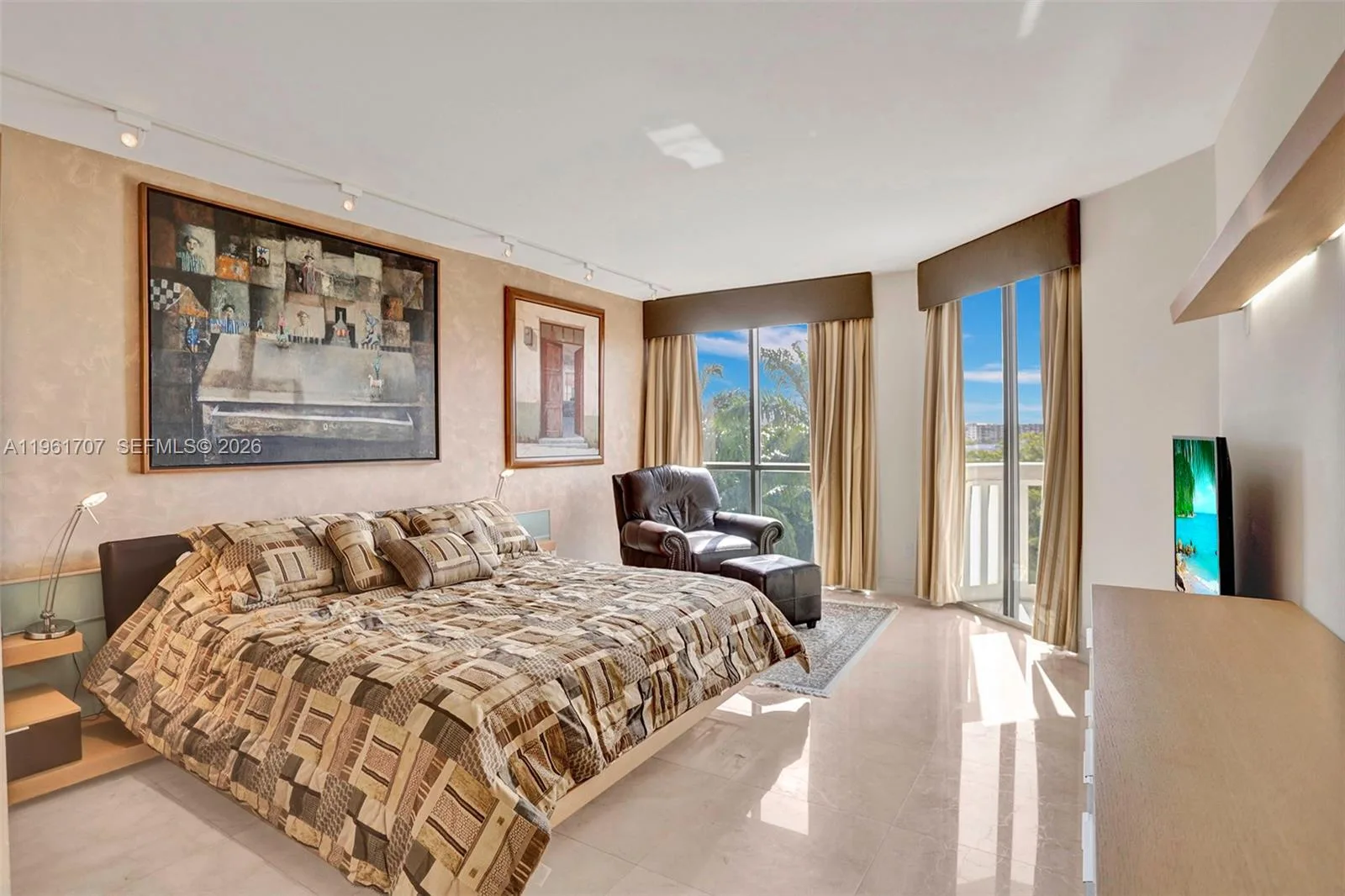 2000 Island Blvd # 503, Aventura, FL 33160 photo 8
