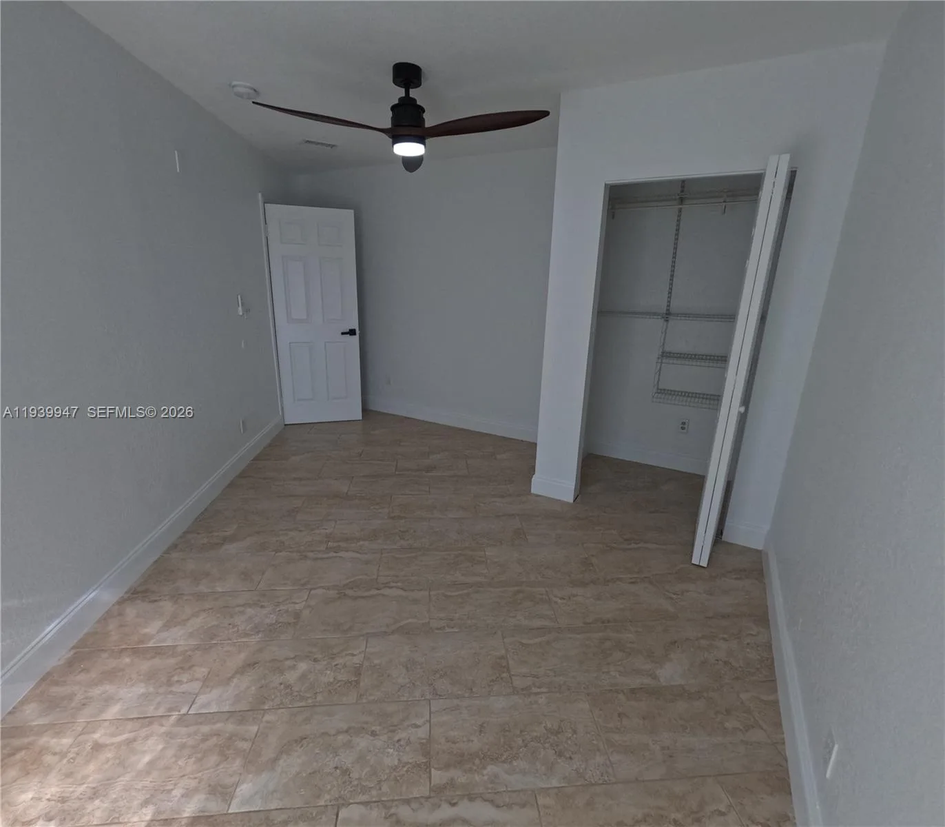1423 Holly Heights Dr # 15, Fort Lauderdale, FL 33304 photo 11
